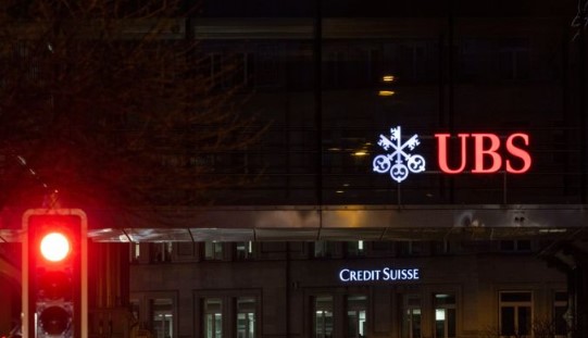 Credit Suisse ,UBS